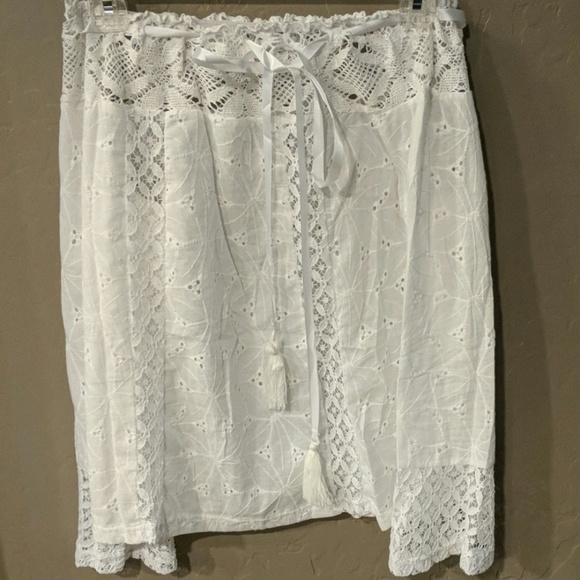 Top - Picture 3 of 3